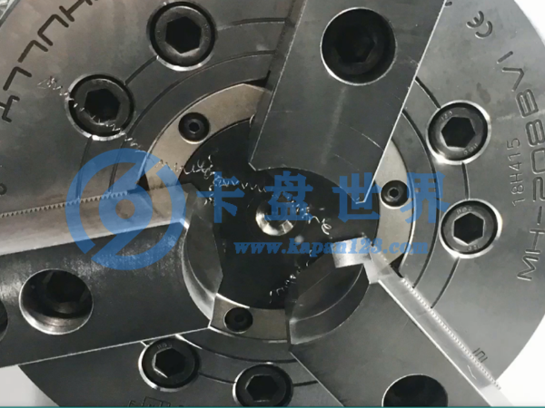 三爪卡盤如何正確修卡爪，（三爪卡盤如何正確修卡盤）